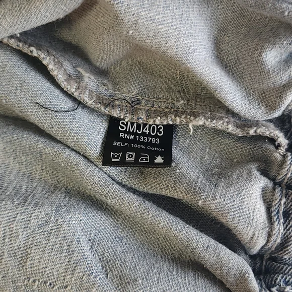 NWOT POL Stay Focused Butterfly Embroidered Denim Jacket Large Boho - Picture 7 of 9